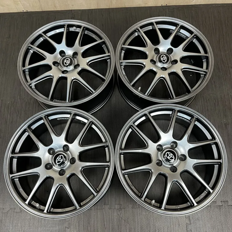 中古 DUNLOP MISTIERE RB14 ホイール 18×7.5J PCD 5x114.3 ET43 #0053AD030926の実物写真（1枚目）