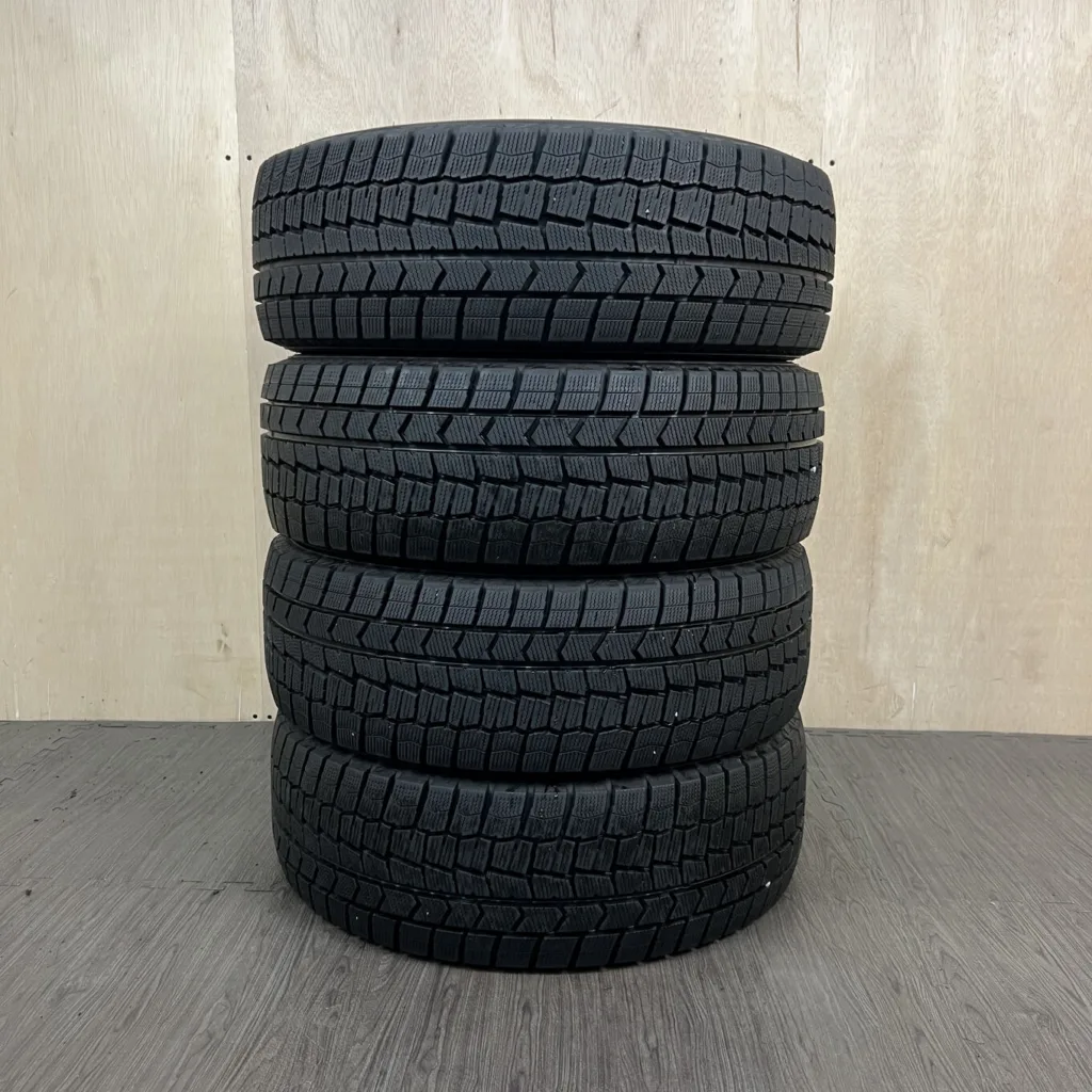 DUNLOP SP WINTER MAXX WM02 Tyre 215/60 R16 Item number 0033AT001026