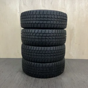中古 DUNLOP SP WINTER MAXX WM02 冬用タイヤ 215/60R16 #0033AT001026の実物写真(1枚目)