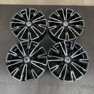 中古 RAYS VERSUS LUCIANNA ホイール 17×7.0J PCD 5x114.3 ET55 #0099AD030926の実物写真（1枚目）