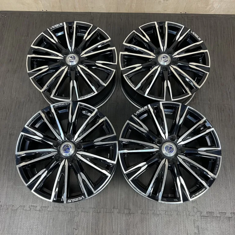 中古 RAYS VERSUS LUCIANNA ホイール 17×7.0J PCD 5x114.3 ET55 #0099AD030926の実物写真（1枚目）