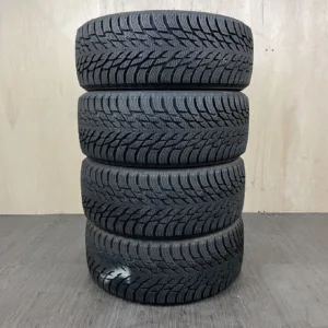 中古 NOKIAN HAKKAPELITTA R3 冬用タイヤ 225/45R17 #0486AT000926の実物写真（1枚目）