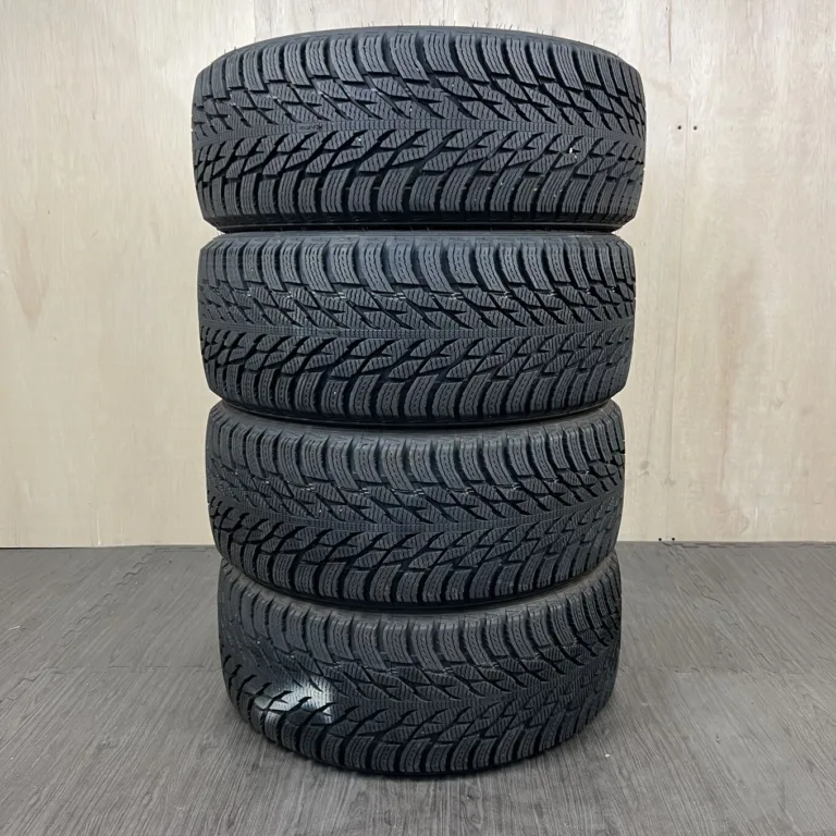 中古 NOKIAN HAKKAPELITTA R3 冬用タイヤ 225/45R17 #0486AT000926の実物写真（1枚目）