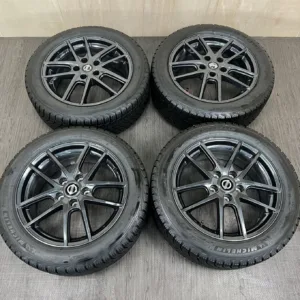 中古 日産 NOTE ホイール 17×7.0J PCD 5x114.3 ET45 #578D40925の実物写真（1枚目）