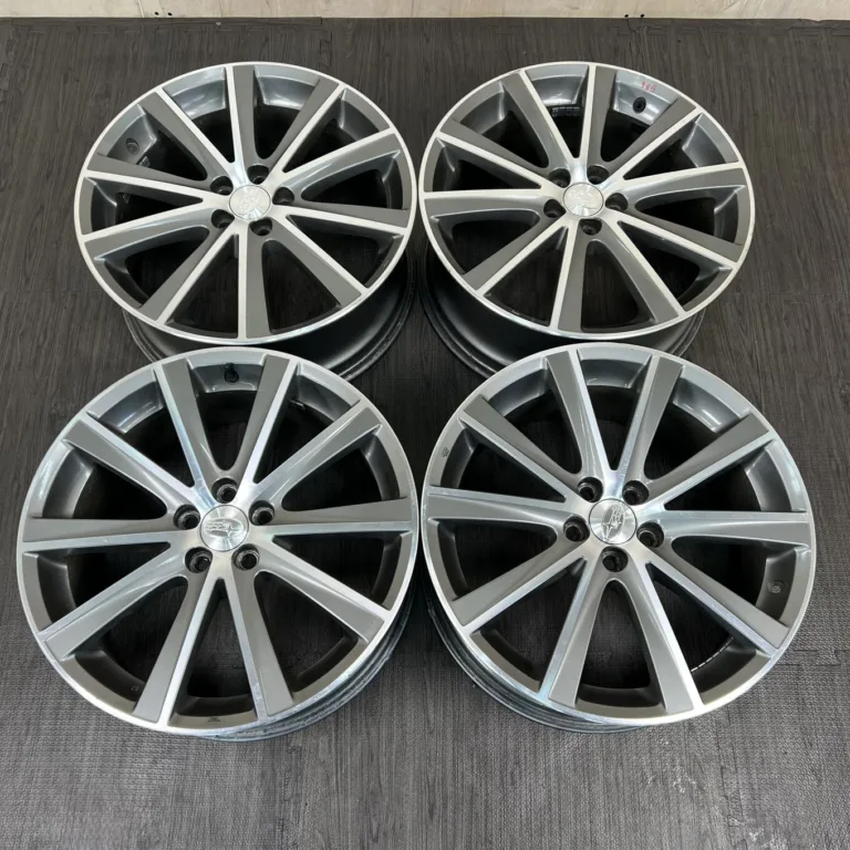 中古 スバル LEGACY ホイール 18×7.5J PCD 5x100 ET55 #586D40925の実物写真（1枚目）