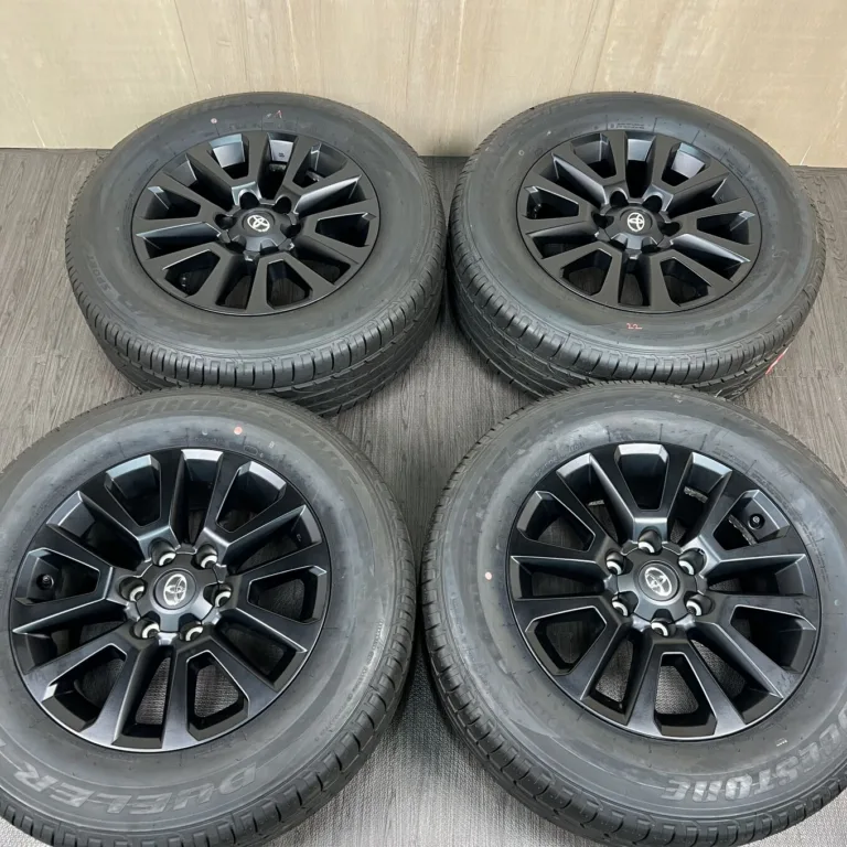 中古 トヨタ PRADO 150 ホイール 18×7.5J PCD 6x139.7 ET25 #22D40426の実物写真（1枚目）