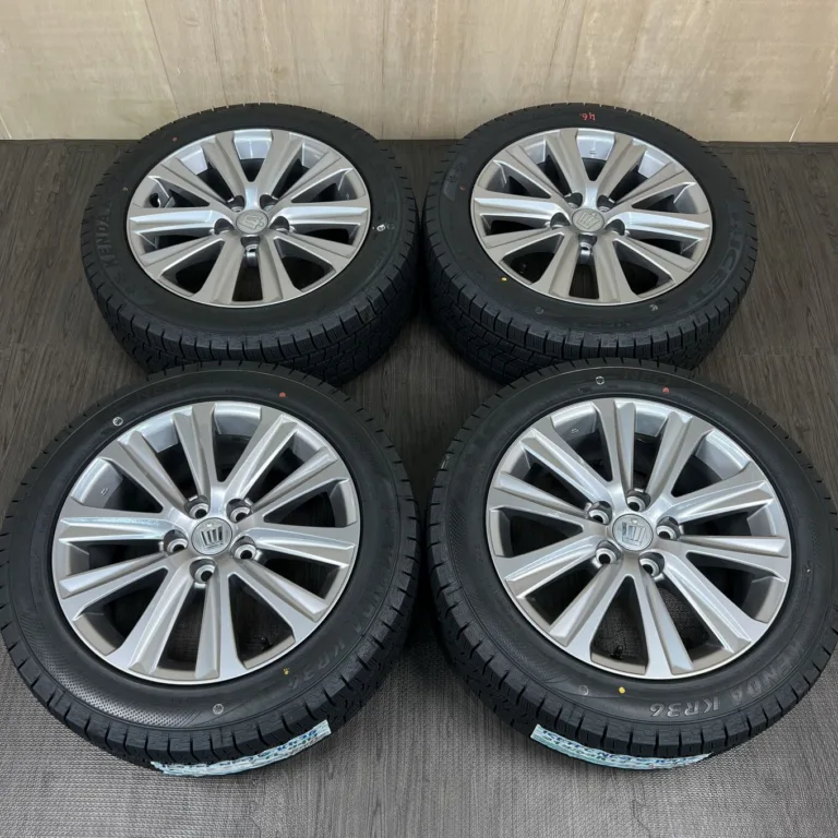 中古 トヨタ CROWN S210/S211 ホイール 17×7.5J PCD 5x114.3 ET40 #46D40426の実物写真（1枚目）