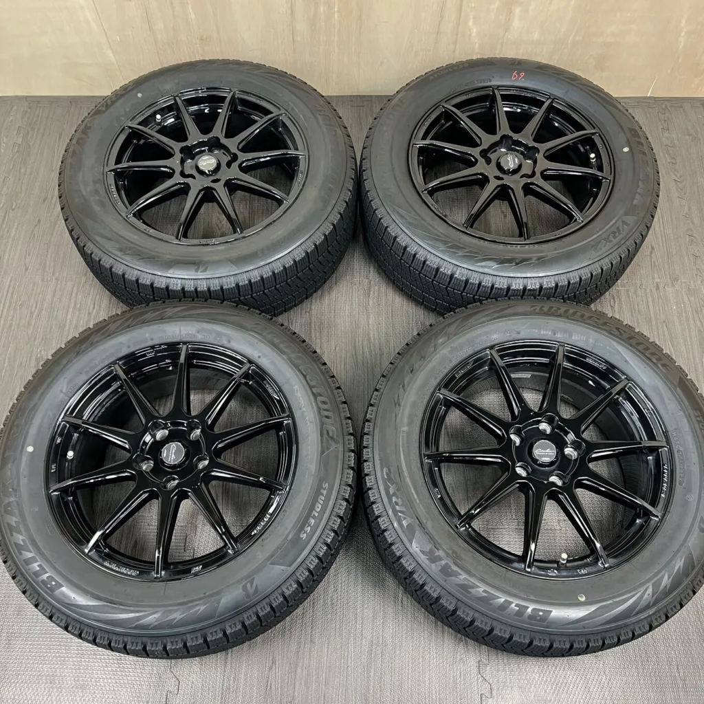 中古 AME CIRCLAR C10R ホイール 17×7.0J PCD 5x114.3 ET42 #69D40426の実物写真（1枚目）