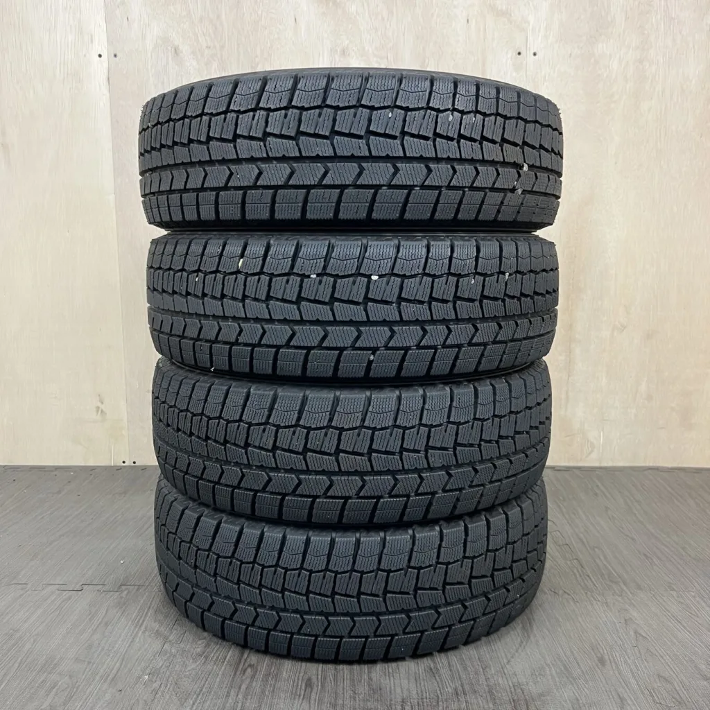 DUNLOP WINTER MAXX WM02 Tyre 185/65 R15 Item number 0197AT010926