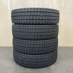 BRIDGESTONE BLIZZAK W979 Tyre 195/80 R15 Item number 0260AT020926