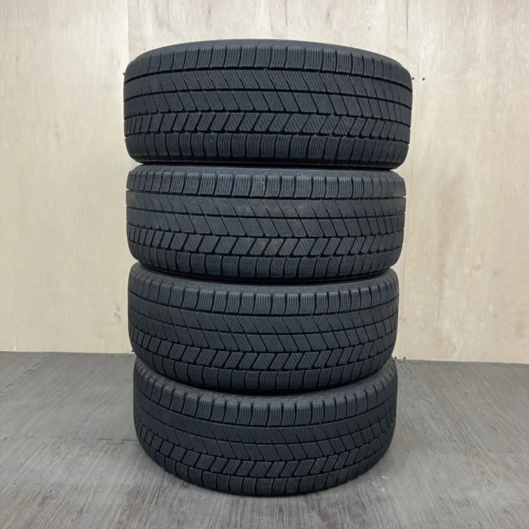 中古 BRIDGESTONE BLIZZAK VRX3 冬用タイヤ 215/45R17 #0009AT020926の実物写真（1枚目）