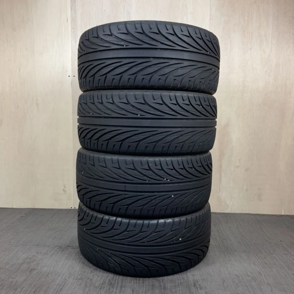 中古 KENDA KR20A KAISER サマータイヤ 245/35R20 #0010AT010826の実物写真（1枚目）