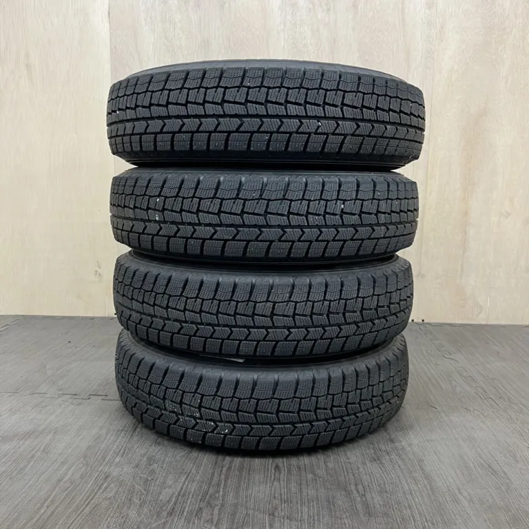 中古 DUNLOP WINTER MAXX WM02 冬用タイヤ 145/80R13 #0530AT000926の実物写真（1枚目）