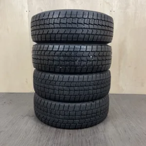 中古 DUNLOP WINTER MAXX WM02 冬用タイヤ 195/65R15 #0052AT001026の実物写真(1枚目)