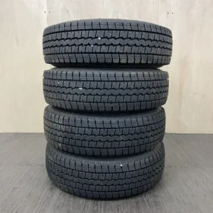 中古 DUNLOP WINTER MAXX SV01 冬用タイヤ 165/80R13 #0285AT0926の実物写真(1枚目)