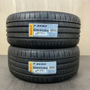 新品 PIRELLI P ZERO サマータイヤ 255/35R21 #0295AT0926の実物写真（1枚目）