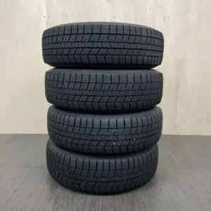 中古 DUNLOP WINTER MAXX WM03 冬用タイヤ 175/70R14 #599T020925の実物写真（1枚目）