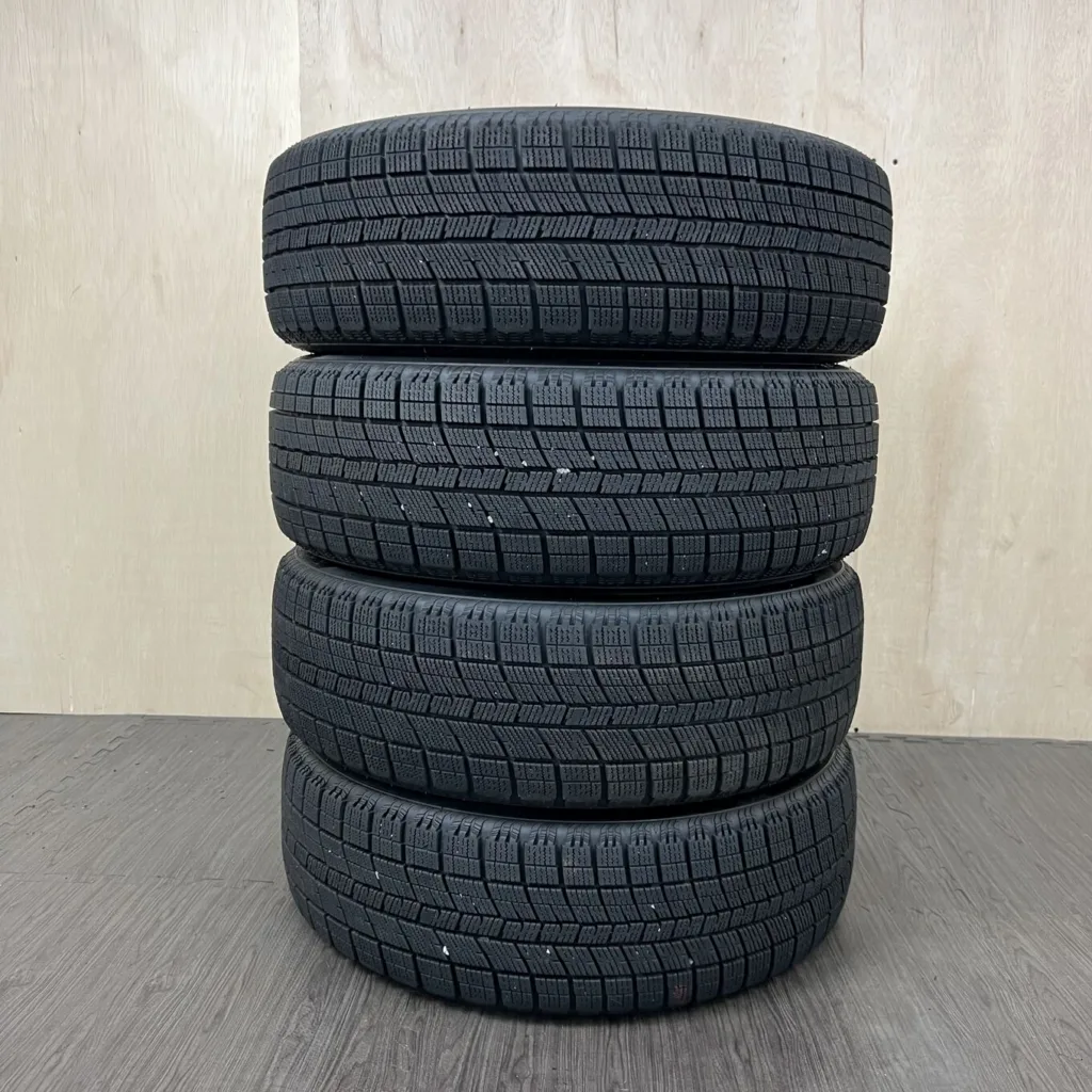 中古 NANKANG ICE ACTIVA AW-1 冬用タイヤ 195/60R17 #205T010426の実物写真（1枚目）