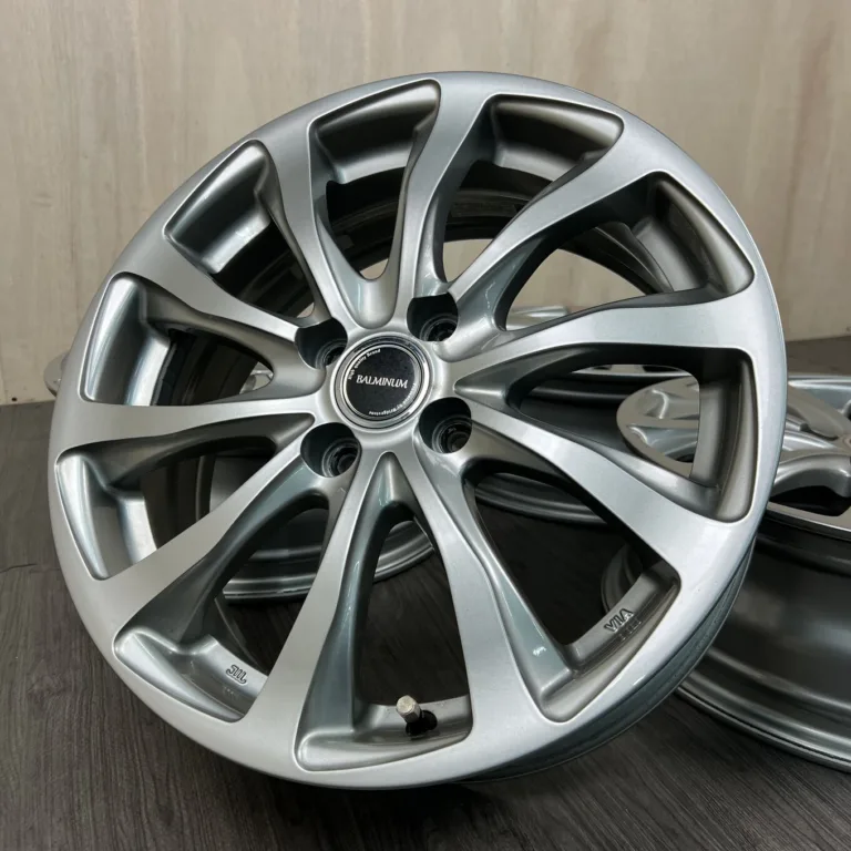 GOODYEAR ICE NAVI 6 BRIDGESTONE BALMINUM TR-10 Комплект шин и дисков 205/60 R16 артикул 403S40925