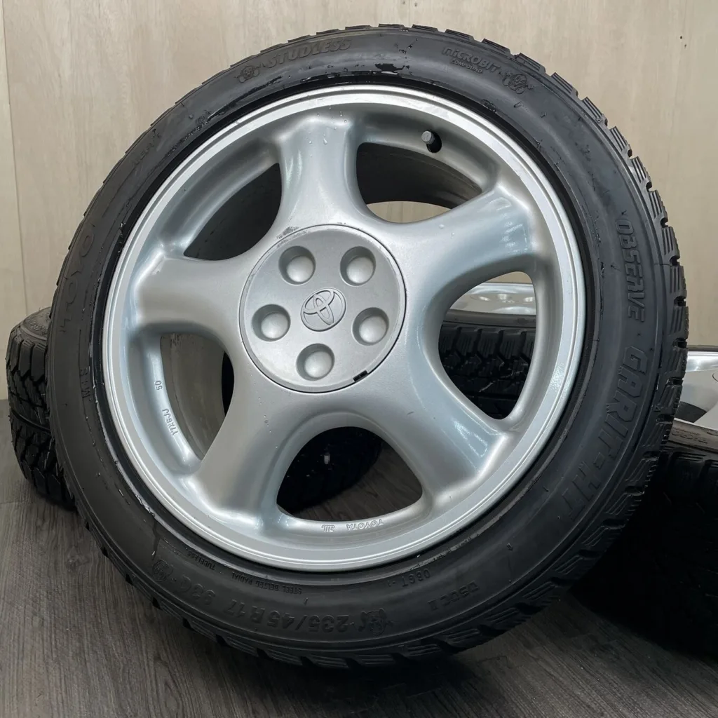 TOYO OBSERVE GARIT HT TOYOTA SUPRA Tyre and wheel set 235/45 R17 Item number 2S40426