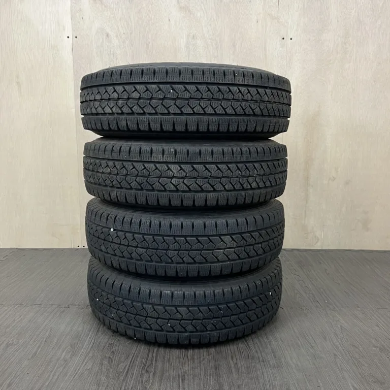 中古 BRIDGESTONE BLIZZAK VL1 冬用タイヤ 165/80R13 #0287AT0926の実物写真（1枚目）