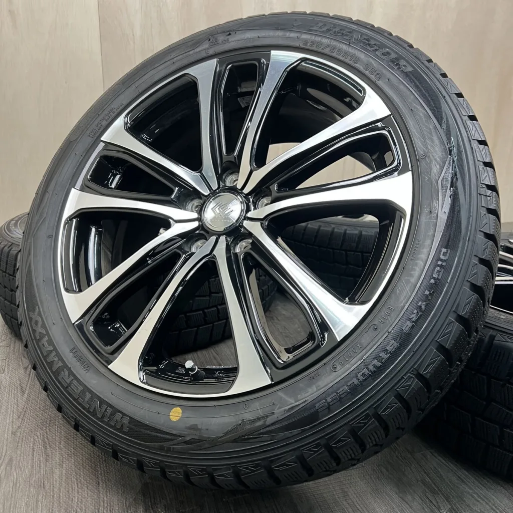 DUNLOP WINTER MAXX WM01 TOPY INDUSTRIES CEREBRO LF5 Tyre and wheel set 225/50 R18 Item number 455S40925
