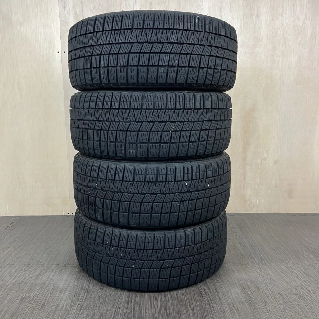 中古 NANKANG CORSAFA 冬用タイヤ 235/40R18 #0326AT000926の実物写真（1枚目）