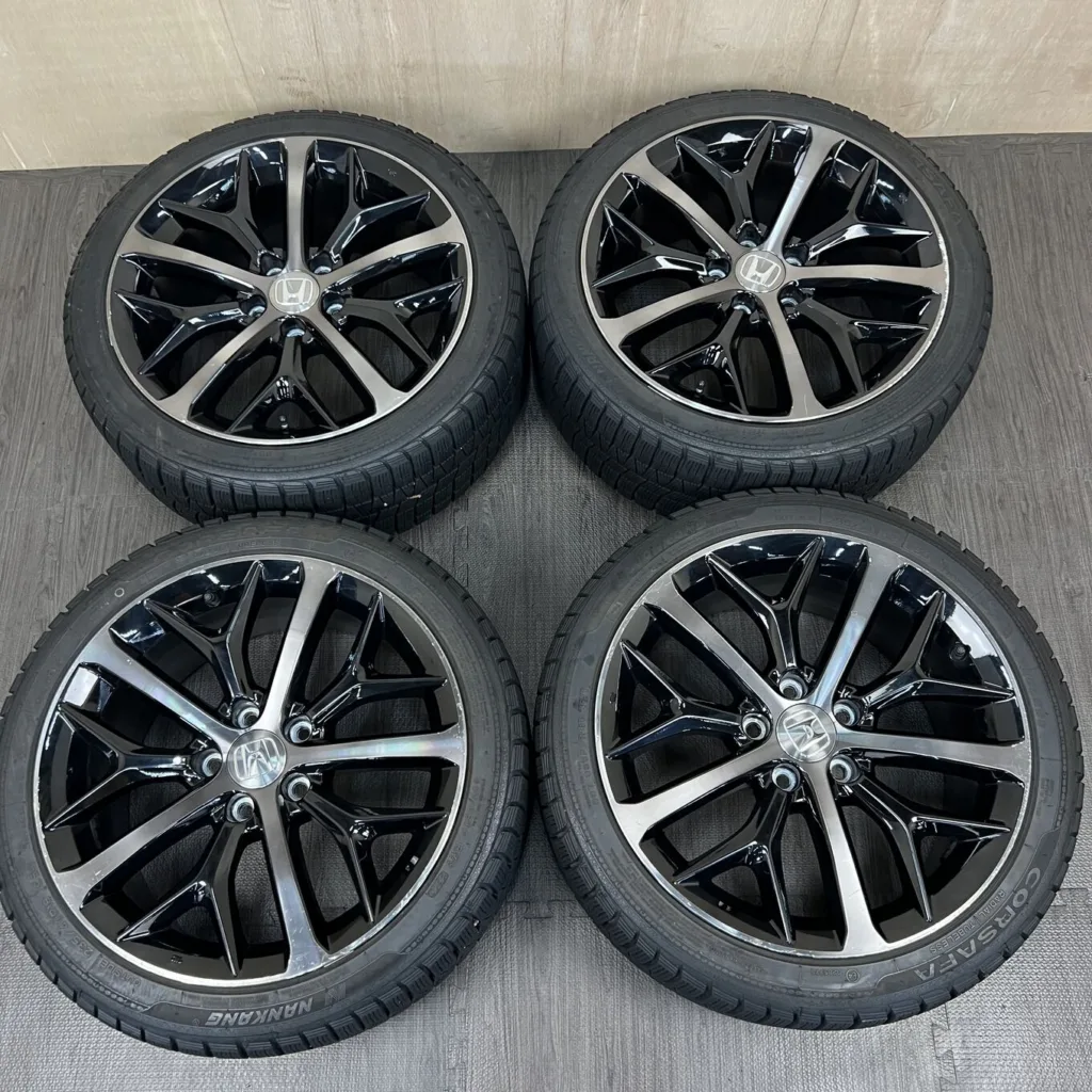 中古 ホンダ CIVIC ホイール 18×8.0J PCD 5x114.3 ET50 #0326AD000926の実物写真（1枚目）