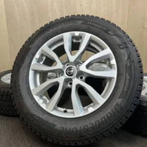 中古 BRIDGESTONE BLIZZAK DM-V3 + 日産 X-TRAIL タイヤ・ホイールセット 225/65R17 · 17×7.0J PCD 5x114.3 ET45 #167S40325の実物写真（1枚目）