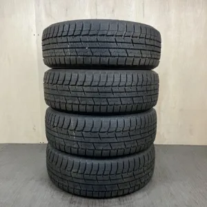 中古 TOYO TRANPATH TX 冬用タイヤ 215/60R17 #0153AT020926の実物写真(1枚目)