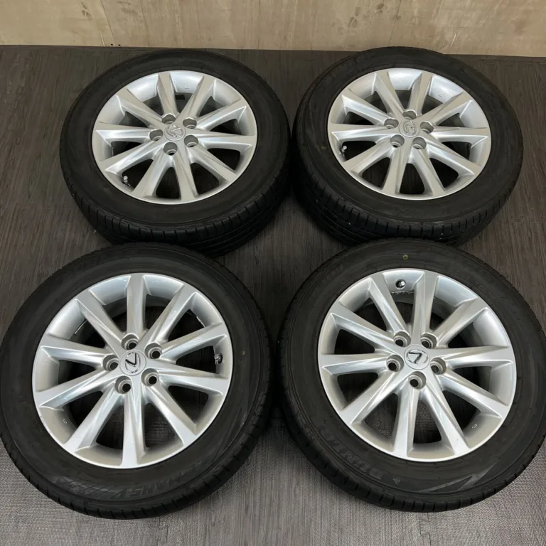中古 レクサス CT200 ホイール 16×6.0J PCD 5x100 ET45 #0414AD000926の実物写真（1枚目）