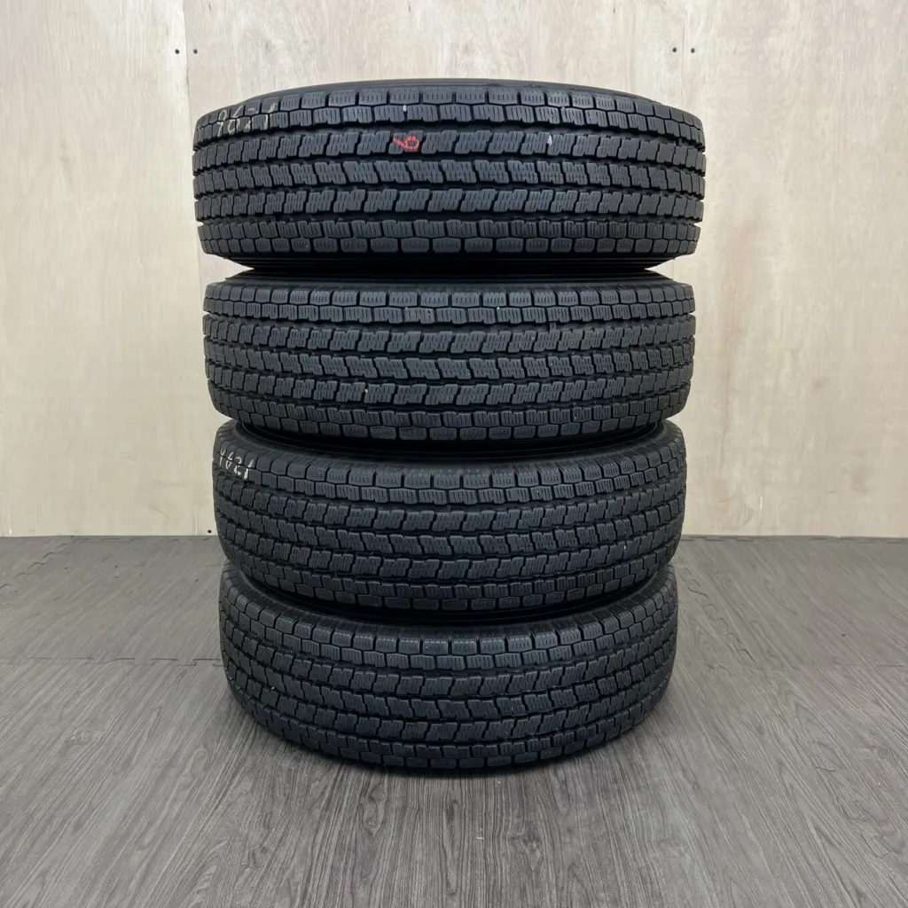 中古 YOKOHAMA ICE GUARD IG91 冬用タイヤ 175/80R13 #155T40426の実物写真（1枚目）