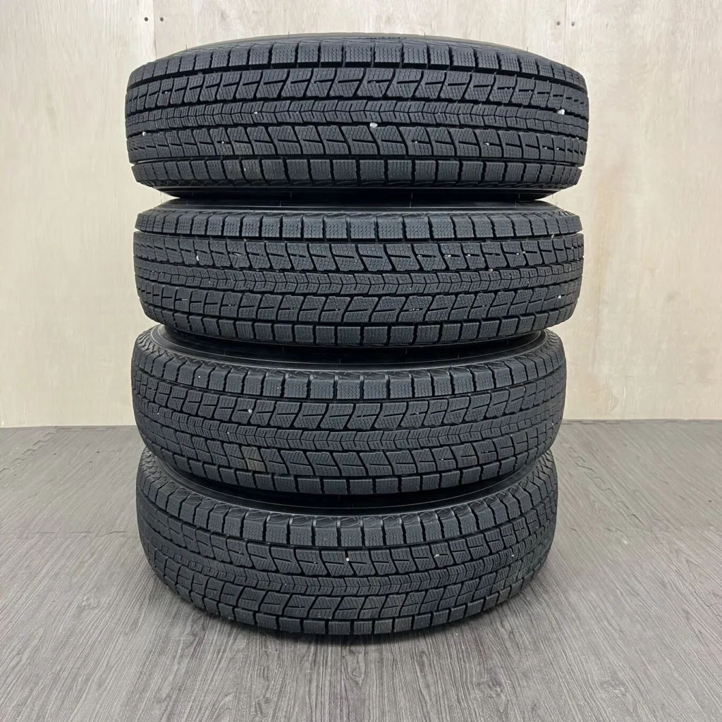 DUNLOP WINTER MAXX SJ8 Tyre 175/80 R15 Item number 159T40426