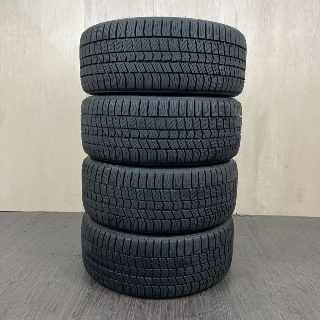 GOODYEAR ICE NAVI 8 Шина 235/40 R18 артикул 170T40426