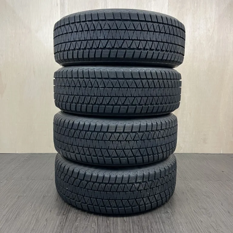 BRIDGESTONE BLIZZAK DM-V3 Tyre 235/60 R18 Item number 123T40426