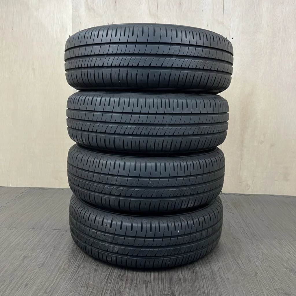 中古 DUNLOP ENASAVE EC204 サマータイヤ 195/65R15 #0270AT0926の実物写真（1枚目）