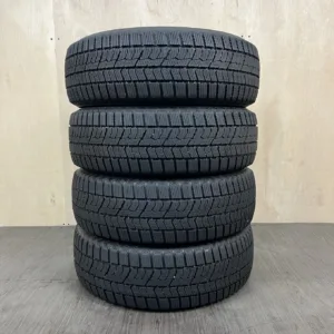 中古 TOYO OBSERVE GIZ2 冬用タイヤ 195/65R15 #0514AT010926の実物写真（1枚目）