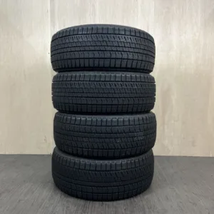中古 BRIDGESTONE BLIZZAK VRX2 冬用タイヤ 225/50R18 #0455AT000926の実物写真(1枚目)