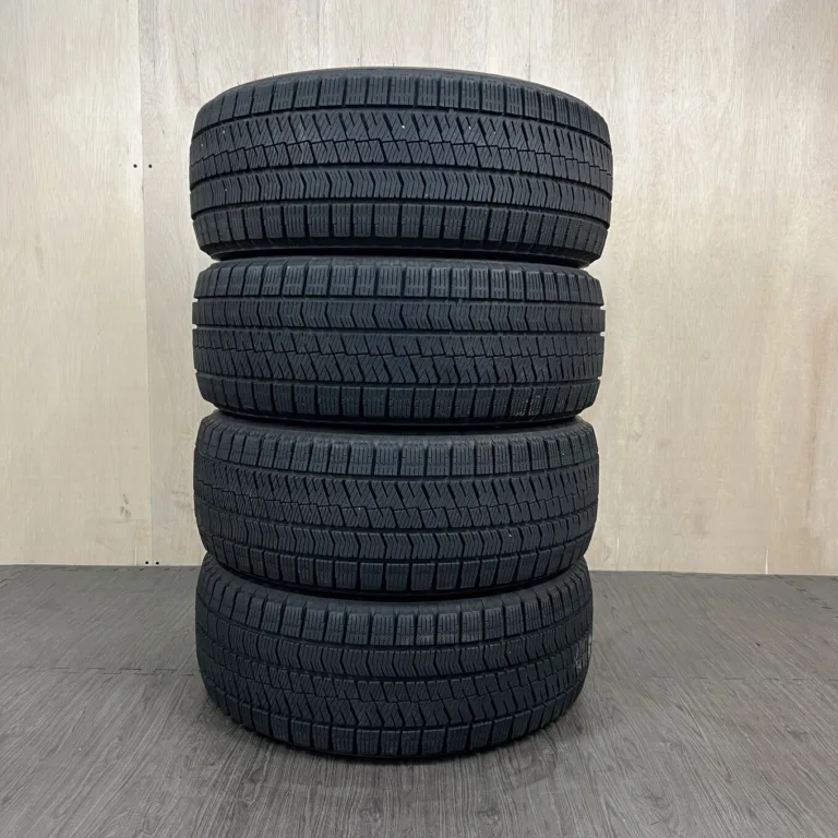 BRIDGESTONE BLIZZAK VRX2 Шина 215/50 R17 артикул 0444AT000926