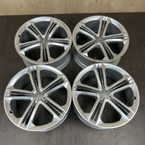 中古 アウディ S8; R8 ホイール 21×9.0J PCD 5x112 ET35 #0059AD100926の実物写真（1枚目）