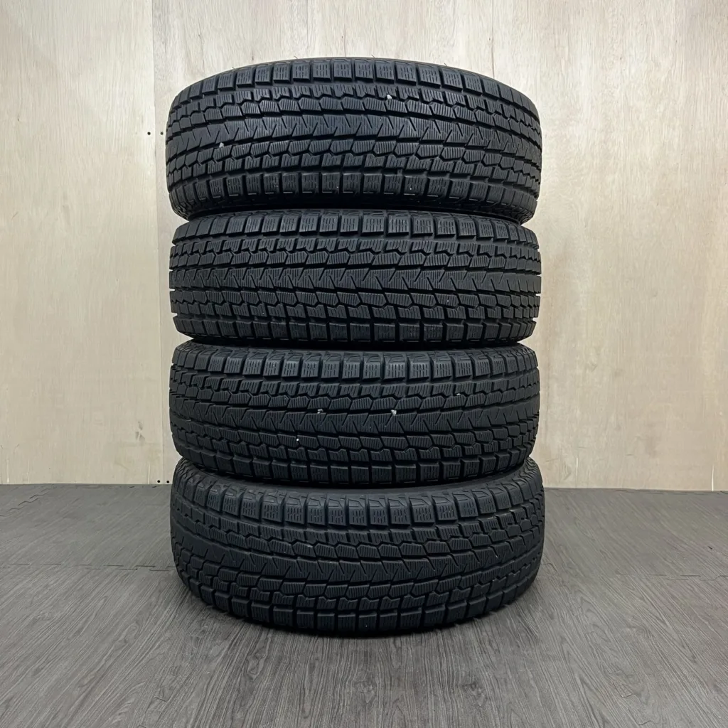 中古 YOKOHAMA ICE GUARD G075 冬用タイヤ 225/60R17 #0429AT000926の実物写真（1枚目）