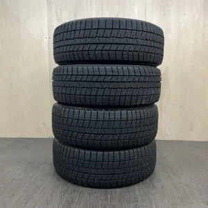 中古 DUNLOP WINTERMAXX 03 冬用タイヤ 205/55R17 #0425AT000926の実物写真（1枚目）
