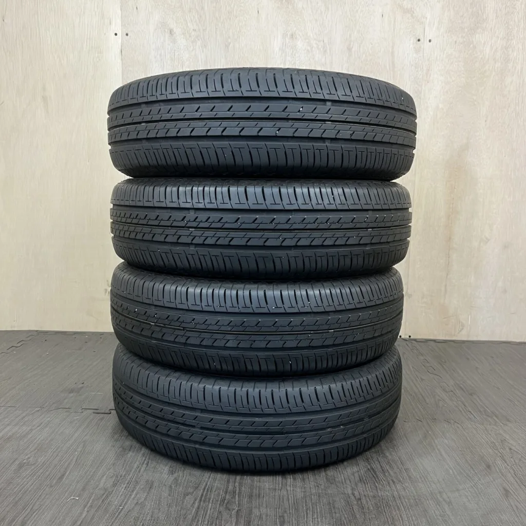 中古 BRIDGESTONE ECOPIA EP150 サマータイヤ 185/70R14 #0251AT010926の実物写真（1枚目）