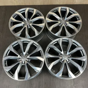 中古 アウディ A6 ホイール 20×8.5J PCD 5x112 ET45 #0060AD060926の実物写真（1枚目）