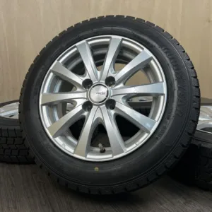 中古 GOODYEAR ICE NAVI 7 + WEDS RAVRION タイヤ・ホイールセット 165/65R14 · 14×5.5J PCD 4x100 ET38 #0472AS000926の実物写真(1枚目)