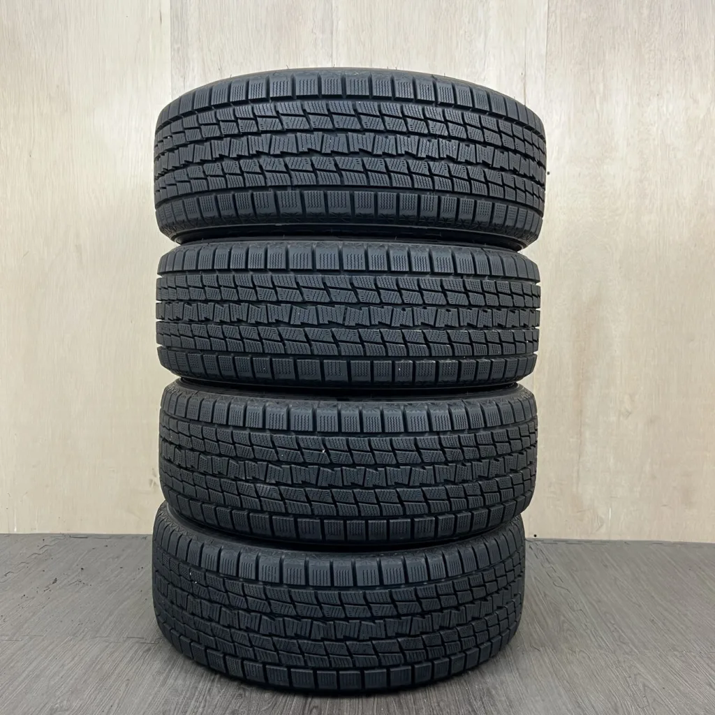 中古 GOODYEAR ICE NAVI SUV 冬用タイヤ 225/55R18 #0055AT001026の実物写真（1枚目）