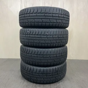 中古 TOYO TRANPATH TX 冬用タイヤ 215/60R16 #160T40925の実物写真（1枚目）