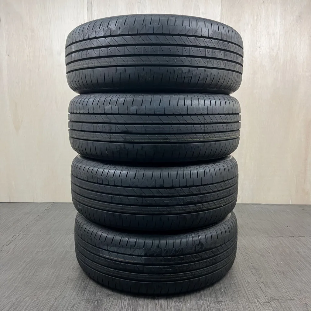 中古 BRIDGESTONE TURANZA T005A サマータイヤ 235/55R19 #199T40925の実物写真（1枚目）