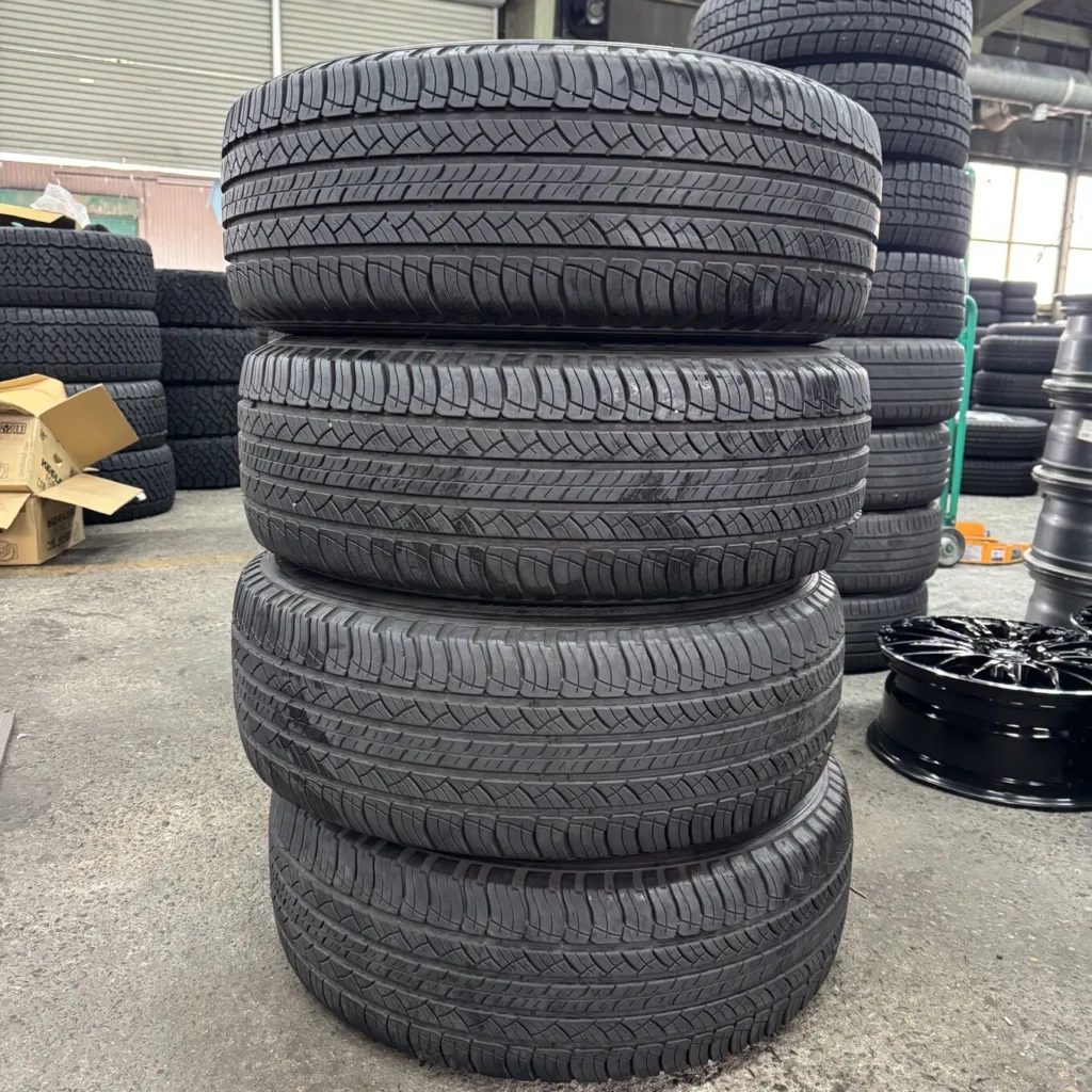 中古 MICHELIN LATITUDE TOUR HP サマータイヤ 265/60R18 #221T40925の実物写真（1枚目）