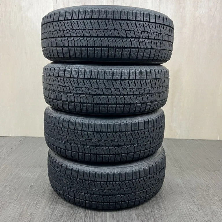 BRIDGESTONE BLIZZAK VRX2 Шина 215/60 R16 артикул 251T40925